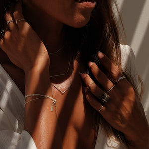 Twisted Ring: The Perfect Minimalist Statement for Any Occasion