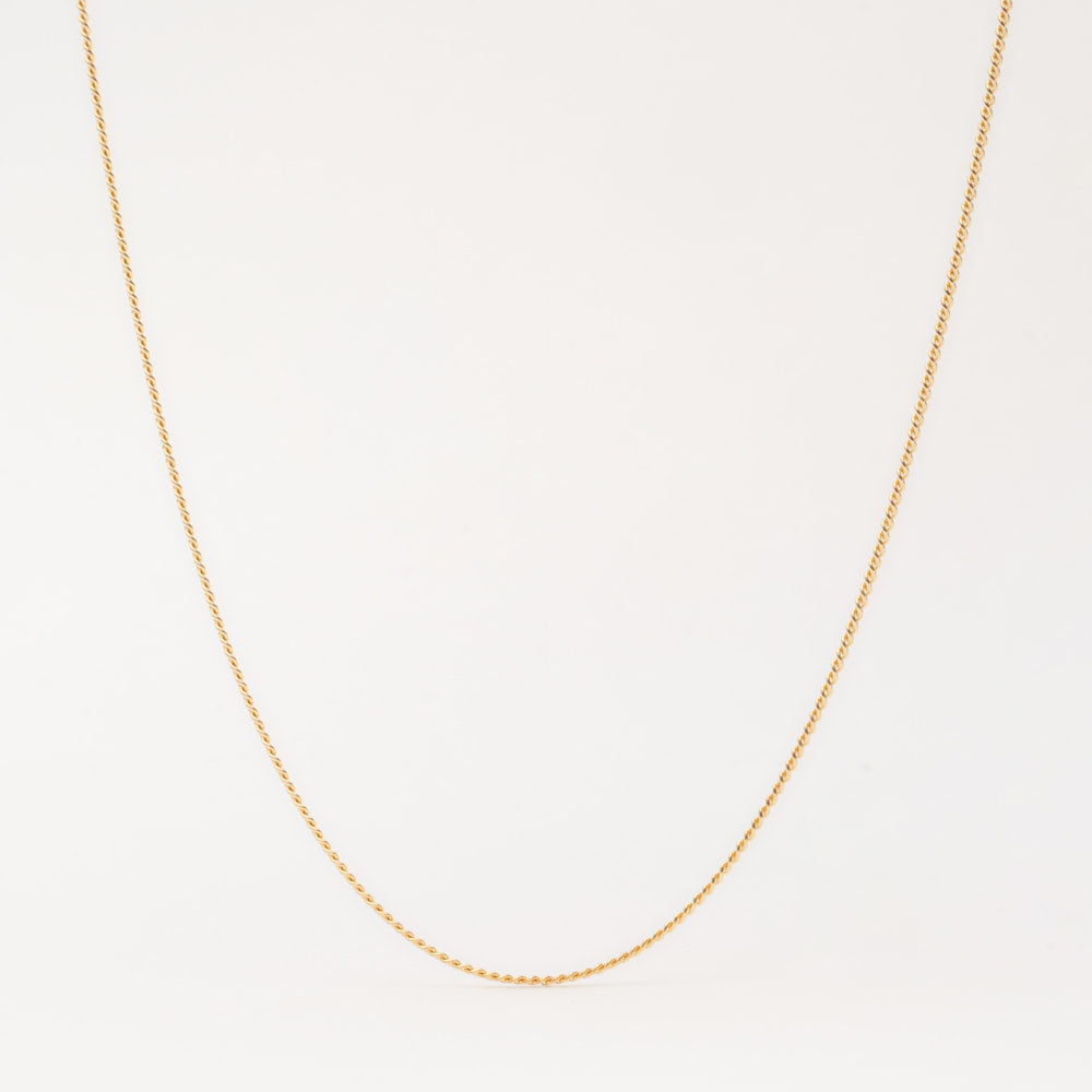 Raise Your Style with the Iconic Curb Chain Choker
