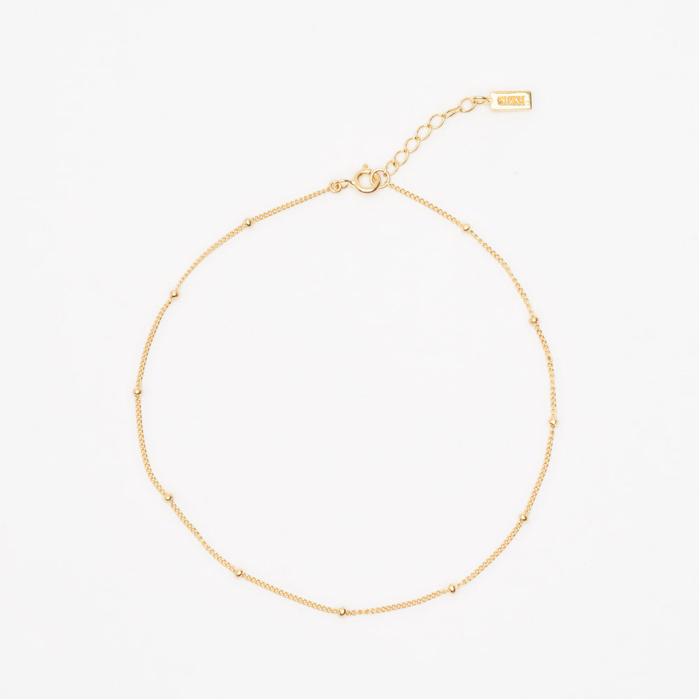 minimalistic gold dot bracelet